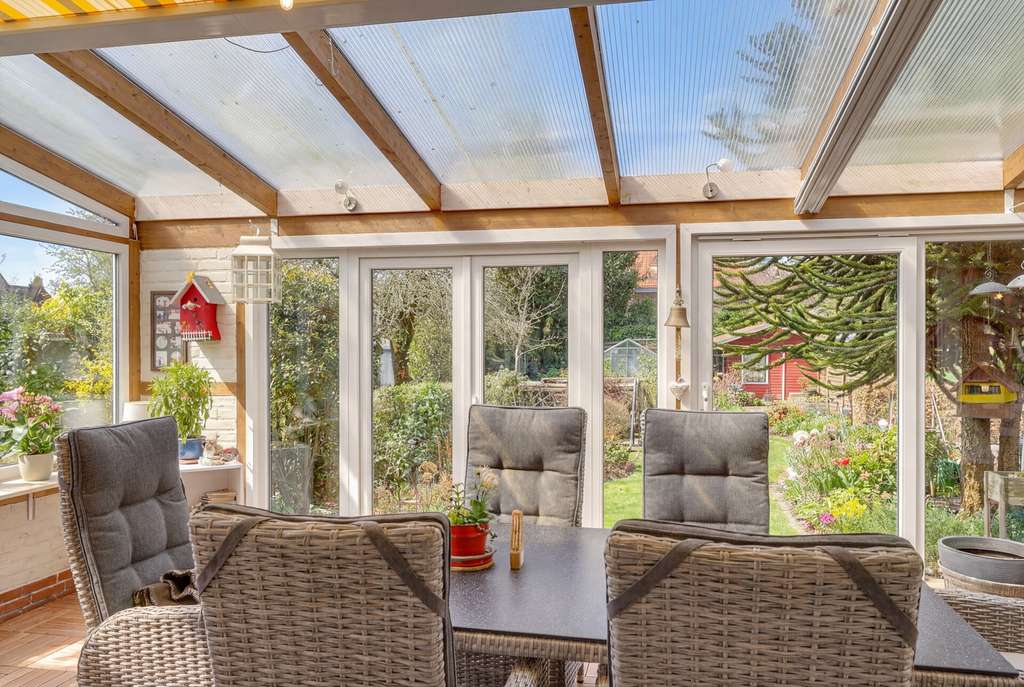 Immobilie in Harrislee - Zentral in Harrislee: Ca. 300 m² Wohn- und Nutzfläche – flexibel nutzbares Immobilienensemble - Bild 1