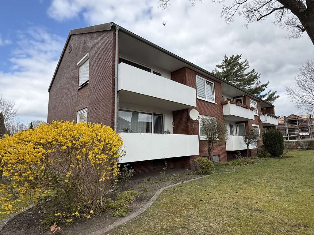Immobilie in Tornesch - Vermietete 2,5 Zimmer-Wohnung mit Loggia und Garage - Bild 0