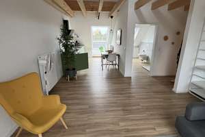 schickes möbliertes 1 Raum Appartement im Dachgeschoss,  45 m² – Rembrandtstr. 30, 45147 Holsterhausen, Essen – Vorschaubild 3