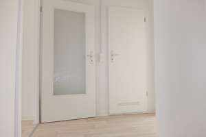 Zuhause im Grünen – Balkon & Park direkt vor der Tür – Am Stadtpark 8, 9120 Helbersdorf, Chemnitz – Vorschaubild 9