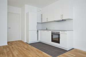 Exclusive 3-Room Apartment with Balcony & Two Bathrooms in Prime Location – Dennewitzstraße 43, 10785 Tiergarten, Berlin – Vorschaubild 16