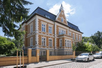 schöne 3-Zimmer-Wohnung im Villenviertel