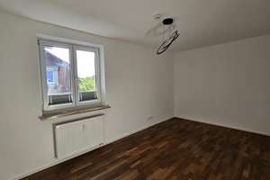 Zwei Zimmer in Pasing: Helle Wohnung mit Balkon – Die vollständige Adresse der Immobilie erhältst du vom Anbieter., 81241 Pasing, München – Vorschaubild 2