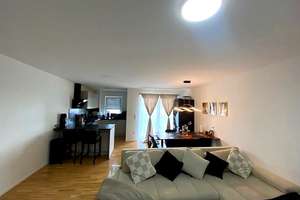 Charmante 2-Zimmer Wohnung mit Balkon – Die vollständige Adresse der Immobilie erhältst du vom Anbieter., 85368 Moosburg an der Isar – Vorschaubild 3