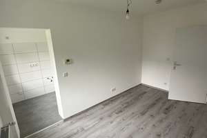 Ruhiglage: Sanierte  2-Zimmer-Wohnung in Köln- Niehl – Amsterdamer Strasse 249, 50735 Niehl, Köln – Vorschaubild 3