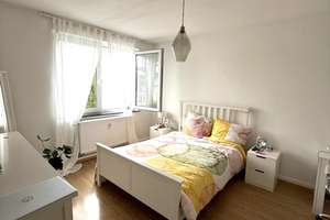 UNTERMIETE BEFRISTET Helle 2 Zimmer-Wohnung mit Balkon in Nippes - Dezember bis Februar inklusive – Die vollständige Adresse der Immobilie erhältst du vom Anbieter., 50733 Nippes (Ortsteil), Köln – Vorschaubild 1