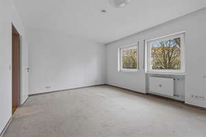 Schöne 4 Zimmerwohnung in Großgründlach Anteil an Pool/Sauna – Die vollständige Adresse der Immobilie erhältst du vom Anbieter., 90427 Großgründlach, Nürnberg – Vorschaubild 11