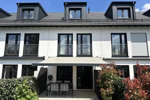 MÖBILIERT: Exklusives 5-Raum-Reihenhaus mit lux. Innenausstattung in München Trudering – Mönchbergstraße 13B, 81825 München – Vorschaubild 1