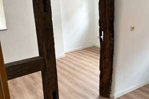 Helle 2,5  Zi-Whg in einem schönen Fachwerkhaus mit neuer EBK und AA (optional)  in Bad Wimpfen – Die vollständige Adresse der Immobilie erhältst du vom Anbieter., 74206 Bad Wimpfen – Vorschaubild 4