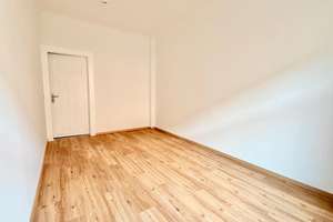 Erstbezug nach Renovierung:  Charmante 3-Zimmer-Wohnung