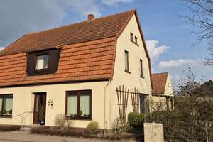 Großzügiges Einfamilienhaus mit Nebengebäude und liebevoll angelegtem Garten zu verkaufen – Die vollständige Adresse der Immobilie erhältst du vom Anbieter., 28870 Ottersberg – Vorschaubild 3