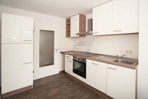 Moderne 3-Raum-EG-Wohnung mit Einbauküche und Tageslichtbad in ruhiger Lage – Fabriciusstraße 10, 9126 Bernsdorf, Chemnitz – Vorschaubild 4