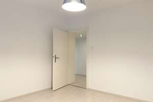Helle Wohnung mit schöner Terrasse in Top-Lage von Düsseldorf-Oberkassel – provisionsfrei – 40545 Oberkassel, Düsseldorf – Vorschaubild 14