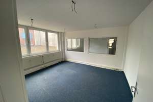 Große 5-Zimmer-Wohnung in Bremerhaven zu vermieten! – Hafenstraße 164, 27568 Lehe, Bremerhaven – Vorschaubild 5