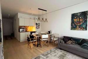 Exklusive 2-Zimmer-Wohnung mit Balkon und EBK in Berlin – Die vollständige Adresse der Immobilie erhältst du vom Anbieter., 10179 Mitte (Ortsteil), Berlin – Vorschaubild 2