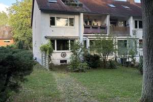 Phantasie für Ihren  Wohntraum mit großem Garten