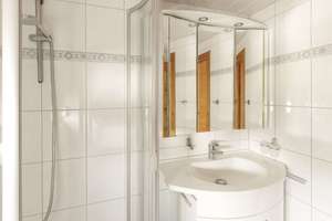 Reihenmittelhaus mit Garten, Sauna und Außenstellplatz in Weilimdorf – Die vollständige Adresse der Immobilie erhältst du vom Anbieter., 70499 Weilimdorf (Ortsteil), Stuttgart – Vorschaubild 9