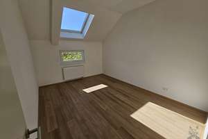 Sanierte Hochwertige großzügige 2-3 -Zimmer-Wohnung mit Aufzug in Fredersdorf-Vogelsdorf – Ernst-Thälmann-Straße 28B, 15370 Fredersdorf-Vogelsdorf – Vorschaubild 2