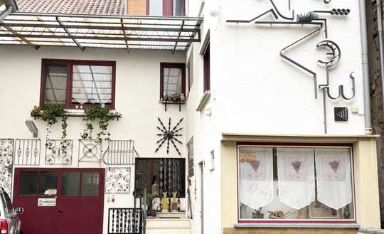 Wohnen und Arbeiten an  der schönen Weinstrasse