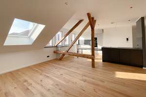 Dichterviertel – Funkelnagelneue Dachgeschosswohnung mit Südwest-Balkon im sanierten Gründerzeithaus – Die vollständige Adresse der Immobilie erhältst du vom Anbieter., 99096 Löbervorstadt, Erfurt – Vorschaubild 1