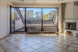 Individuelle, großzügige 5-Zimmer-Dachterrassenwohnung mit Kamin nahe Westpark- mit Potenzial! – Die vollständige Adresse der Immobilie erhältst du vom Anbieter., 80686 Land in Sonne, München – Vorschaubild 1