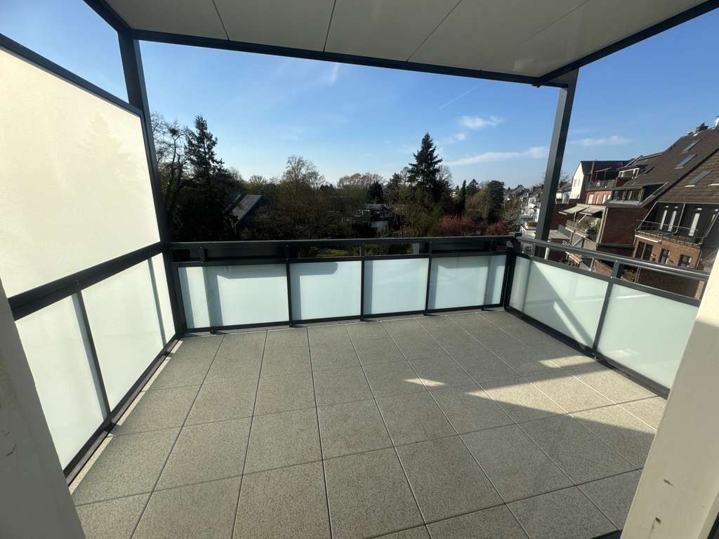 PROVISIONSFREI Erstbezug-Exclusive 2 Zimmer Wohnung im Bismarckviertel mit Riesen Balkon