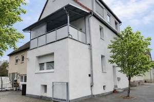 Gepflegtes 8-Zimmer-Haus in Ilsfeld mit 130 m² Wohnfläche – Die vollständige Adresse der Immobilie erhältst du vom Anbieter., 74360 Ilsfeld – Vorschaubild 1