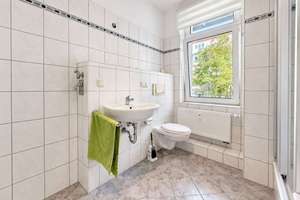*bezugsfrei* Balkon | Einbauküche | Tageslichtbad | Wanne | Dusche | Abstellraum | ruhiger Innenhof – 4357 Mockau-Süd, Leipzig – Vorschaubild 9