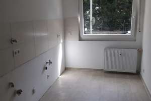 Alltagstaugliche 3,5-Zimmer-Wohnung mit Balkon in Essen-Heisingen – Baderweg 6, 45259 Heisingen, Essen – Vorschaubild 16