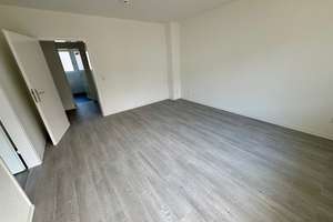 Frisch renovierte 2-Zimmer-Wohnung mit sonnigem Balkon und großzügiger Küche in Gebhardshagen – Sternbergstraße 55, 38229 Gebhardshagen, Salzgitter – Vorschaubild 5