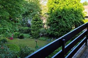3-Zimmer-Maisonettewohnung mit Balkon in Düsseldorf-Rath