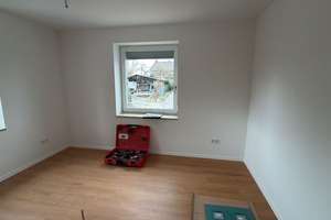 4,5 Zimmer Garten- Terrassen-Wohnung in Regensburg Oberisling  – 93053 Oberisling-Graß, Regensburg – Vorschaubild 10