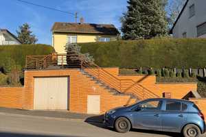 ** ZWEIFAMILIENHAUS AUF ÜBER 900m² GROßEM GRUNDSTÜCK MIT HERRLICHEM BLICK IN DEN RHEINGAU ** – Wiesbaden – Vorschaubild 28