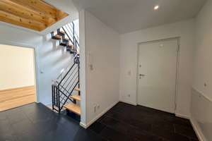 Drei vollwertige Etagen, ca. 235 m² — Architektonisches Einfamilienhaus im Herzen Harlachings – Die vollständige Adresse der Immobilie erhältst du vom Anbieter., 81545 Harlaching, München – Vorschaubild 19