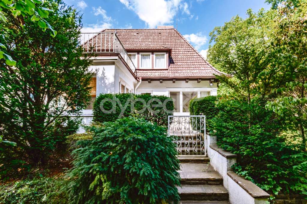 Immobilie in Winsen (Luhe) - Charaktervolles Familienhaus mit großem Garten und Zukunftspotenzial. - Bild 2