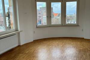 Mitten in der City 90m² mit Aufzug