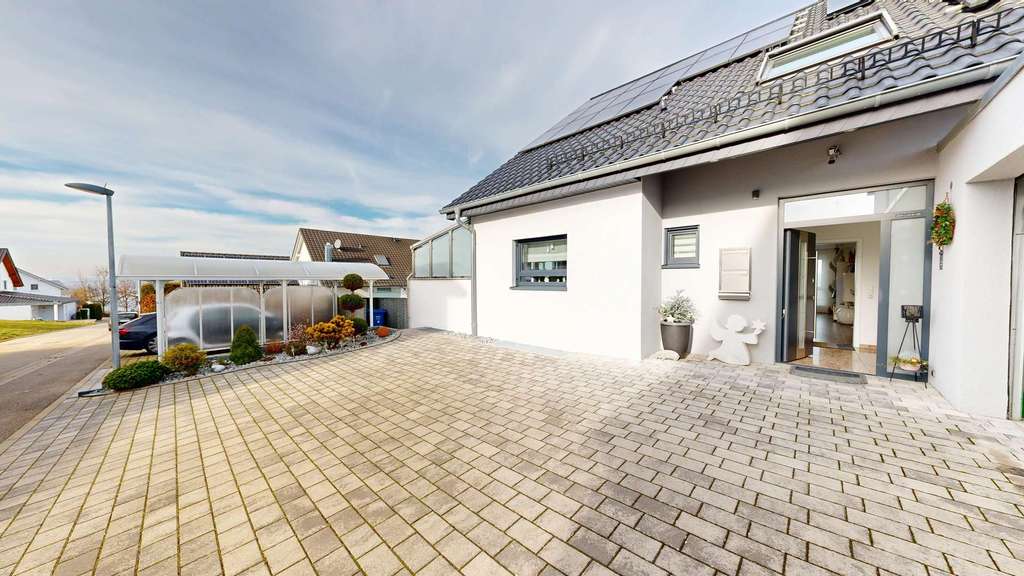 Immobilie in Oedheim - Exklusives EFH mit Einliegerwohnung – PV, Wallbox, Klima, 4 Bäder & Wellnessbereich - Bild 2