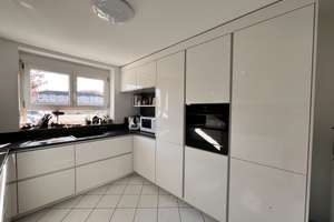 Lichtdurchflutetes Haus mit Garten,  PV-Anlage incl Wallbox – Die vollständige Adresse der Immobilie erhältst du vom Anbieter., 77815 Bühl – Vorschaubild 9
