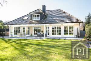 Architektenhaus in Bestlage: ruhig, geschützt, stadtnah am See.
Courtagefrei für den Käufer – Die vollständige Adresse der Immobilie erhältst du vom Anbieter., 24223 Schwentinental – Vorschaubild 2