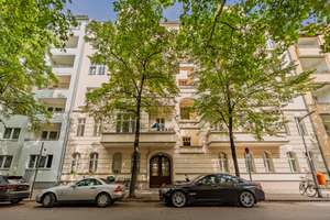 Stilvoller Altbau in Toplage Berlin: 4-Zimmer-Erdgeschosswohnung im Vorderhaus – Provisionsfrei – Düsseldorfer Str. 14, 10719 Wilmersdorf, Berlin – Vorschaubild 1