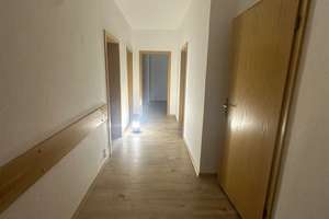 Neue Einbauküche! Große 3-Zimmer mit neuem Laminat und Wannenbad in guter Lage! – Olbernhauer Straße 22, 9125 Altchemnitz, Chemnitz – Vorschaubild 17