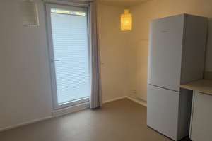 Ihr eigenes Reich: 1-Zimmer-Wohnung mit Garten und EBK in Zuffenhausen – Ludwigsburger Str. 72, 70435 Zuffenhausen-Mönchsberg, Stuttgart – Vorschaubild 3