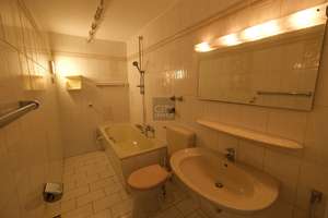 Ruhige Wohnanlage direkt am Vestnertorgraben - Einbauküche und Stellplatz vorhanden – Die vollständige Adresse der Immobilie erhältst du vom Anbieter., 90408 Pirckheimerstraße, Nürnberg – Vorschaubild 18