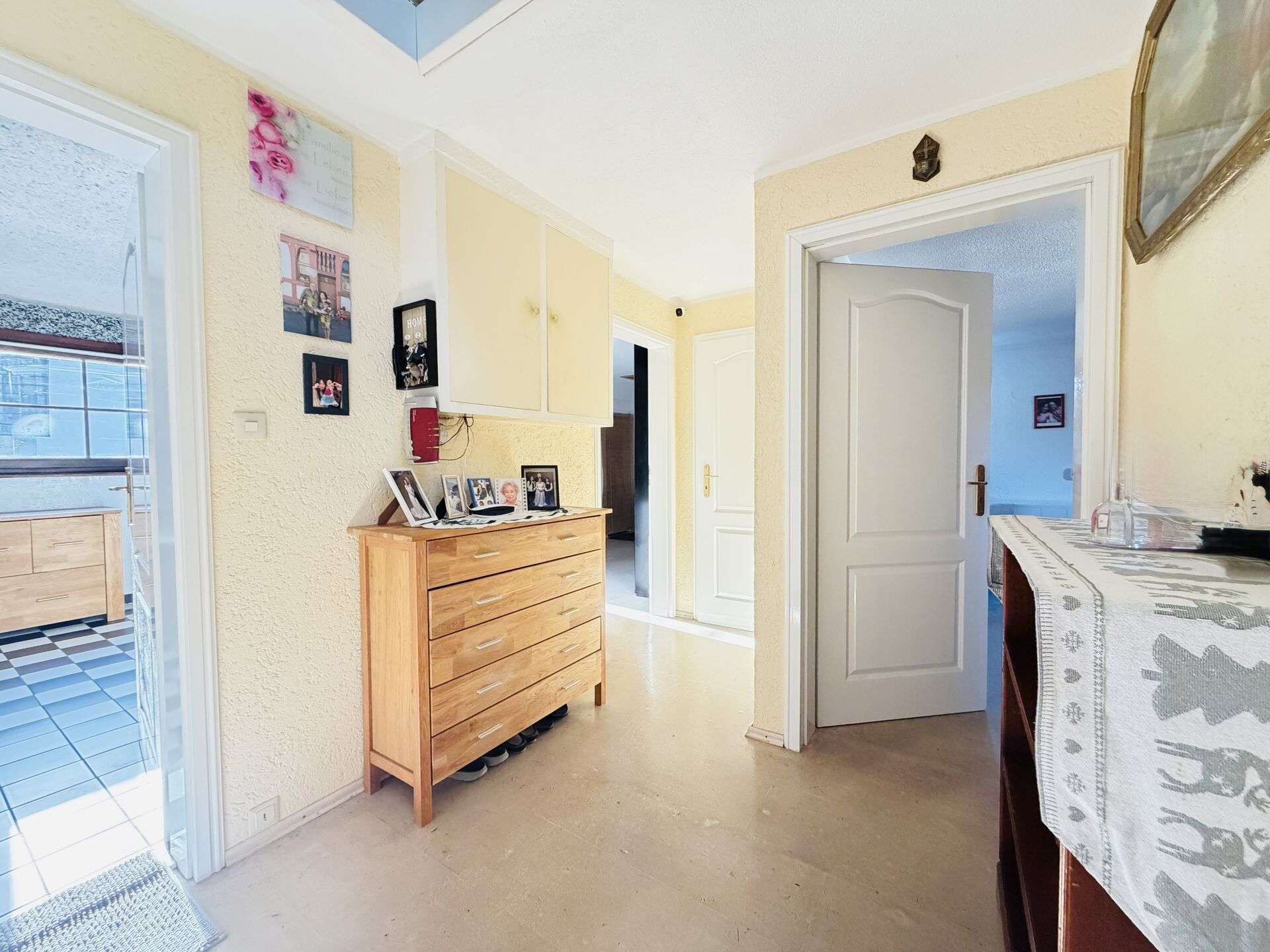 Immobilie in Rhens - Mehrfamilienhaus mit drei abgeschlossenen Eigentumswohnungen in Rhens - Bild 2