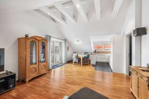 Modernisiertes teilvermietetes 3-Parteienhaus in begehrter Wohnlage  – Die vollständige Adresse der Immobilie erhältst du vom Anbieter., 80999 Untermenzing, München – Vorschaubild 19