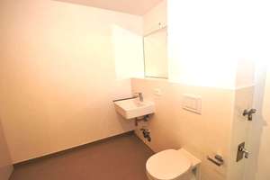 B.J.-2015! Neuwertige 3 Zi. Wohnung in sehr gefragter Lage!  Vermietet! – am Oberwiesenfeld 43, 80809 Am Riesenfeld, München – Vorschaubild 12