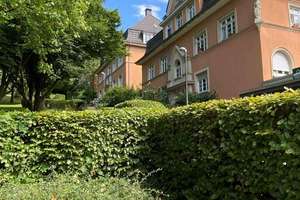 W, Zooviertel - Attraktive Wohnung mit Loggia in wunderschönem Altbau