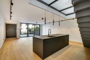 Außergewöhnliches Stadthaus in 2 Reihe – Die vollständige Adresse der Immobilie erhältst du vom Anbieter., 40239 Düsseltal, Düsseldorf – Vorschaubild 4