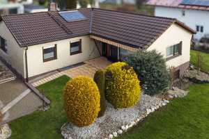 Zeitloser Bungalow - Barrierefrei und  voller Möglichkeiten – Rosenheim (Kreis) – Vorschaubild 1