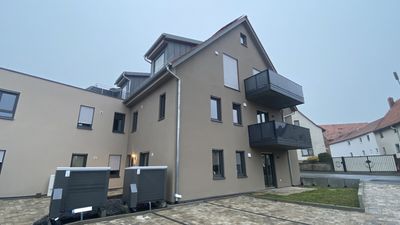 -NEUBAU- 2-Zimmer- Wohnung mit Terrass, Balkon & Stellplatz in Bad Neustadt